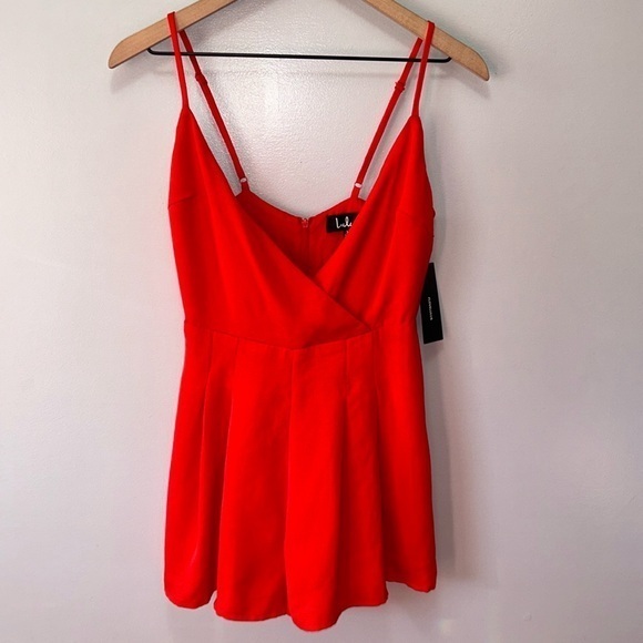 "NWT" Lulus‎ All About Love Red Sleeveless Surplice Romper- Women's Size XS - Picture 2 of 12